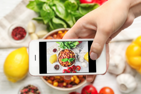 How-social-media-trends-are-transforming-the-food-industry